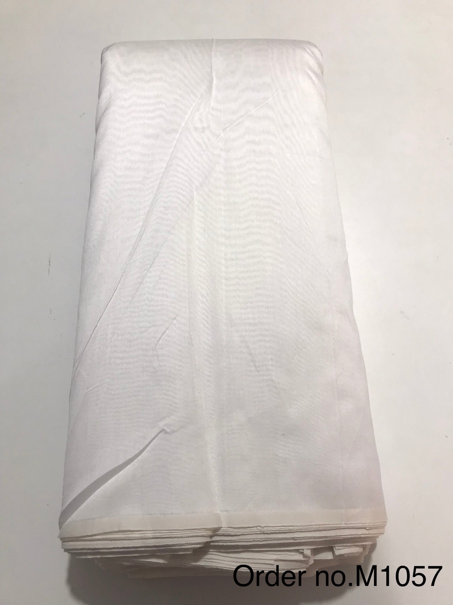 White Chanderi silk 70gm width 44”